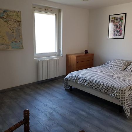 Epinac-les-Mines Appartement Rdc Avec Terrasse מראה חיצוני תמונה